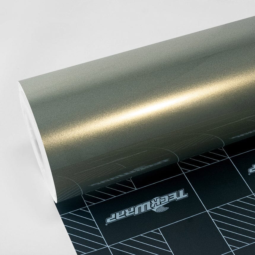 Gloss Metallic Vinyl Wrap - RB Series (RB13-32) Gloss Metallic Teckwrap Wilderness Green - HD 5 X 60 ft / 1.66 X 20 yd / 1.52 X 18 meters 